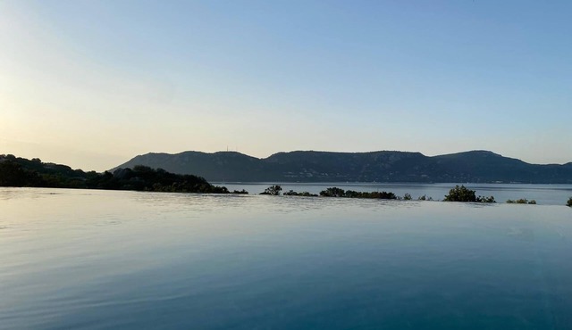 5 bedroom villa Marina Di fiori pool