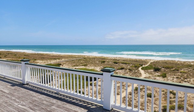 5 BR Oceanfront Cottage with Unobstructed Views!
