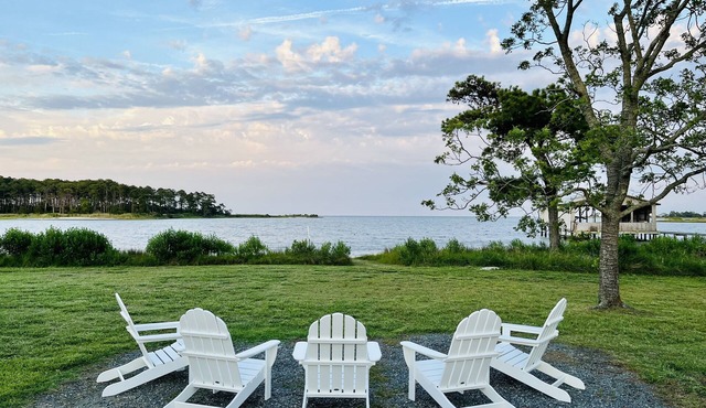 5 star Bayfront with 4 BR and 2 full bathrooms - room for multiple families