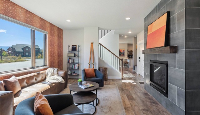 5-Star Mountain Home. Sauna, Gameroom, Mnt Views, Fireplace. Ski Winter Park.