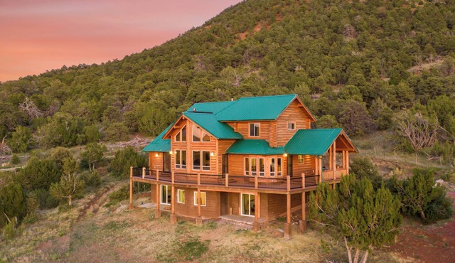 6-Bed Cabin Near Williams & Grand Canyon