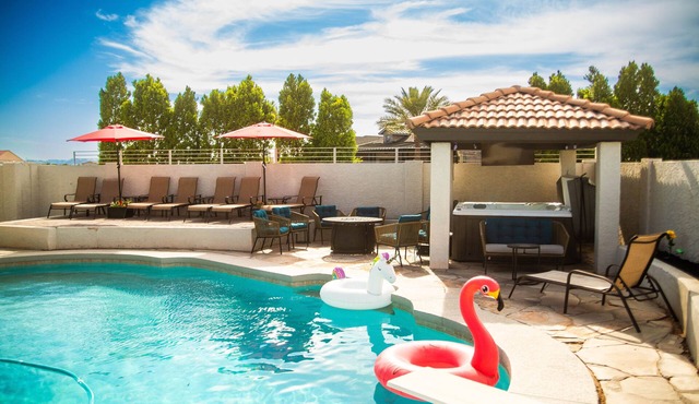 6 Bedroom Resort Central location Close to Tempe Scottsdale Golf Sprint Training