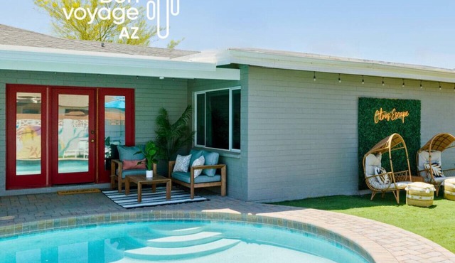 6BR getaway w/private heated pool & games!
