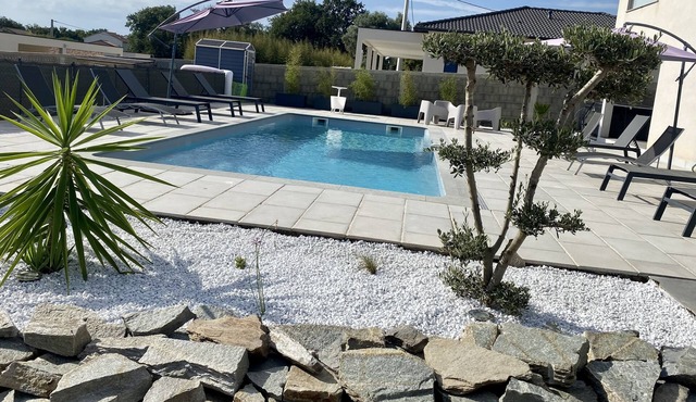 700m from the beach, villa with pool
