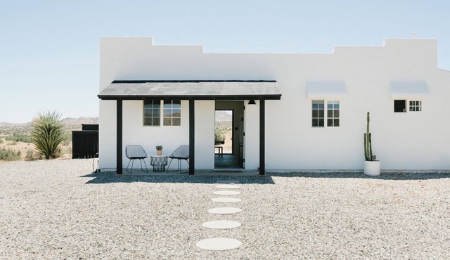A Charming Pioneertown Retreat - Casa Mami