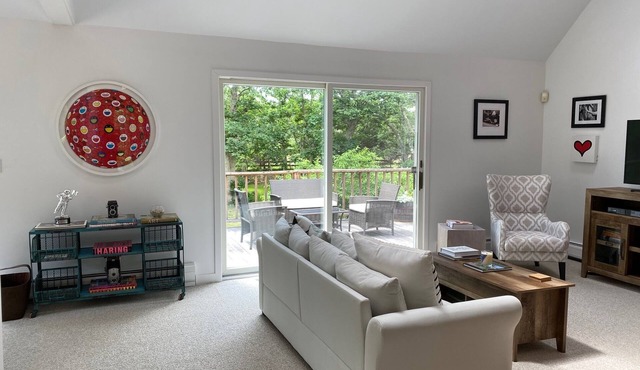 A NOSTALGIC SPACE! Your Martha's Vineyard Getaway!