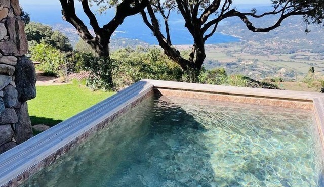 A VIGNA - CASEDDU PETRU GHJASEPPU sea view and swimming pool