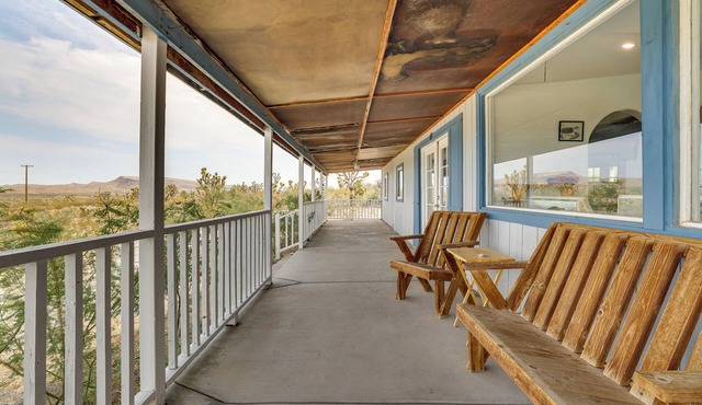 'Abigail's Ranch' - Dog-Friendly Dolan Springs Gem