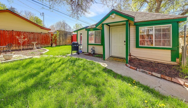 Adorable cottage — walk to downtown/BSU/River