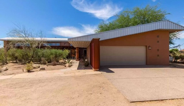 Adventure & Serenity in Litchfield Park | Sleeps 8