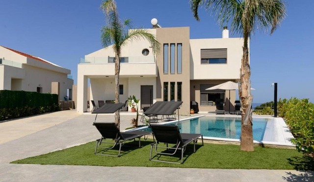 Aetheria Luxury Villa