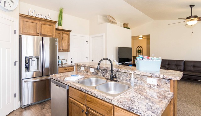 Affordable Family Getaway- 90 minutes to Yellowstone