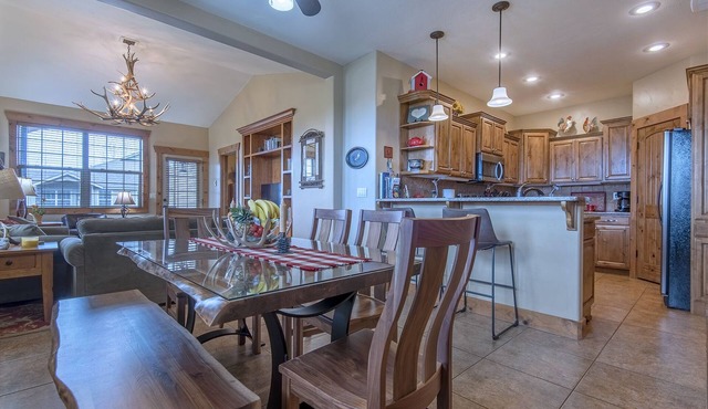Affordable Luxury 2nd floor Condo Accepting Summer 2026 Bookings