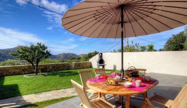 Air-conditioned gîte for 4 people in Aregno in the heart of Balagne