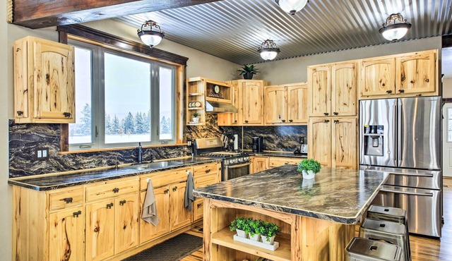 All-Season Bonners Ferry Home w/Views