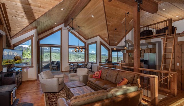 Alpine Recharge by KABINO Huge Views Hot tub Garage PS3 WiFi Loft