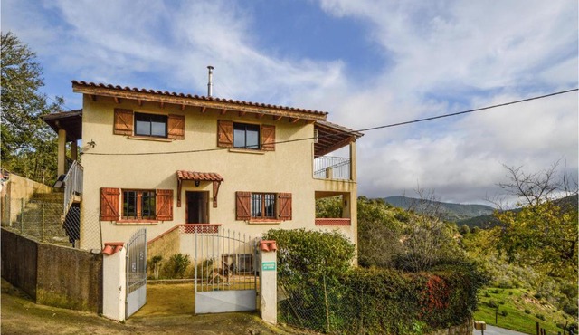 Amazing Apartment In Porticcio