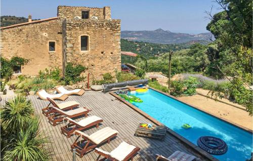 Amazing Home In Ville-Di-Paraso