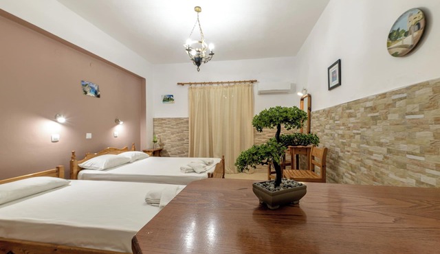 Anthi Studios & Apartments