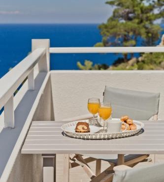 Antikri villas