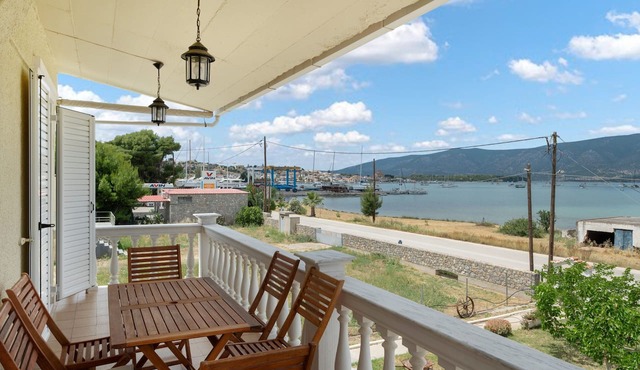 Apartment 'Blue Horizon' with Sea View, Wi-Fi and Air Conditioning