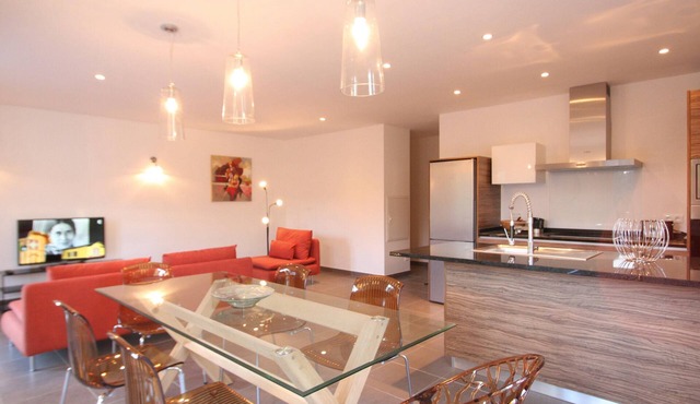 Apartment-F4 95 m²-Ensuite-Apartment-Mountain view
