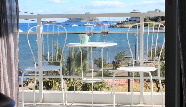 Apartments MARE BLU by the sea.