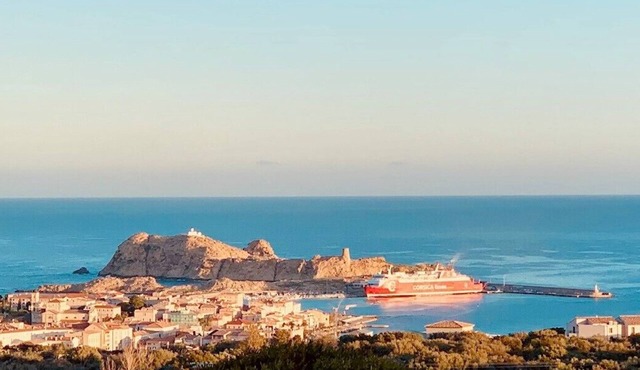 Appart 4 pers, 2 Bedrooms, with terrace sea view, Clim, private parking