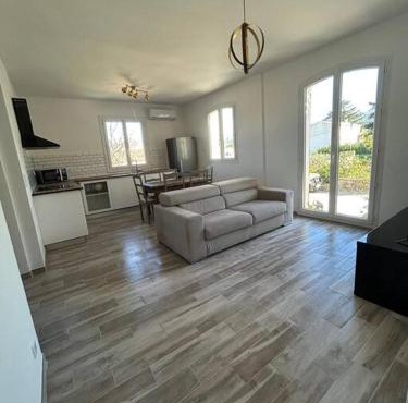 Appartement T3 entre mer et montagne avec beau jardin