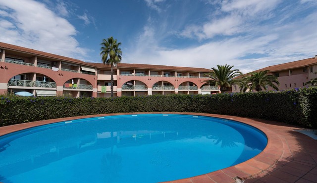 Arinella - Studio avec piscine vue mer à 2 min à pied de la plage