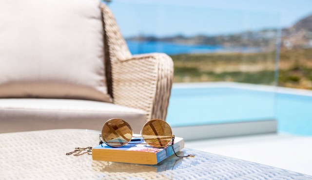 Aros luxury villas 1
