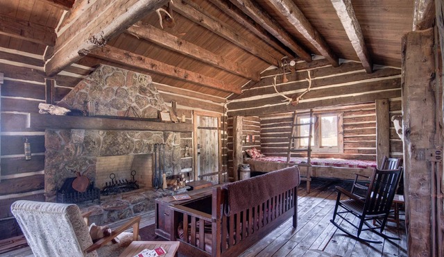 Authentic 1800's Cabin On A Beautiful 400+ Acre Mountain Ranch