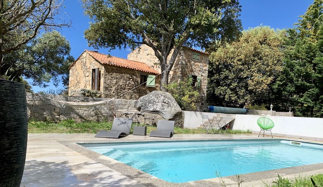 Authentic Corsica - Swimming pool - Granite house - 3,000 m2 Land