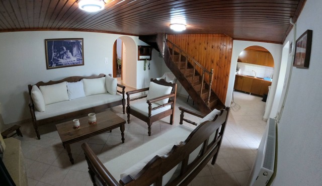 Authentic Mountain Village Home near Meteora- Fireplace, Views & Family Comfort in Pialeia