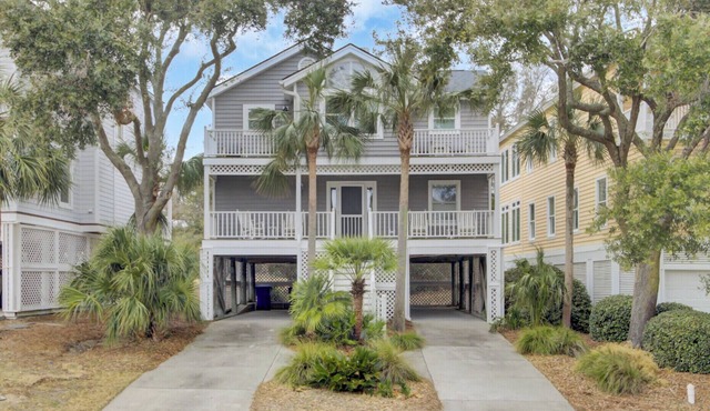 Award-Winning Resort Amenities | Pelican Bay 38