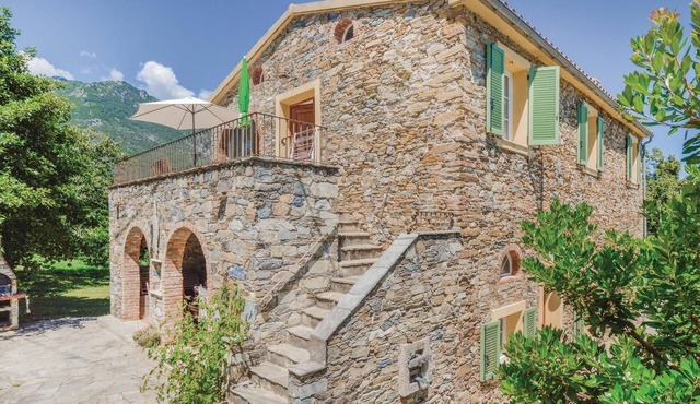 Awesome home in Santa Maria Poggio