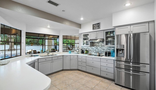 Backyard Retreat + Pets Welcome & Near Golf and Spring Training! Desert Star