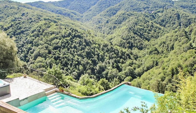 Beautiful apartment in Carcheto Brustico