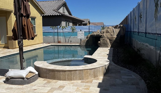 Beautiful attached clean Casita with a separate entrance -No animals allowed