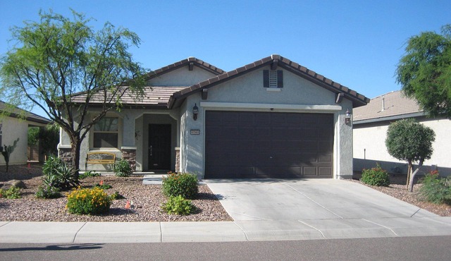 BEAUTIFUL & COZY HOME IN MERRILL RANCH/SUN CITY RESORT- ADULT 55+ SIDE