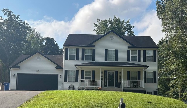 Beautiful home in Fredericksburg, Virginia, ideal for creating memories.