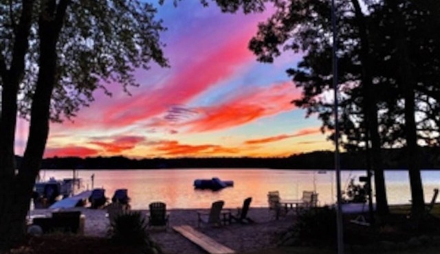Beautiful lakefront vacation property in Mashpee