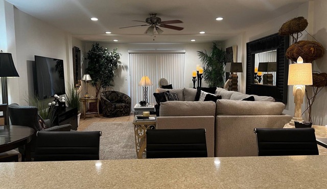 Beautiful remodeled, 2 BR/2B, fully furnished, Condo in Gorgeous Fountain Hills
