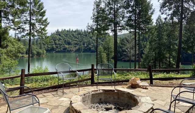 Beautiful Rollins Lake Inn - Studio Cabin #2