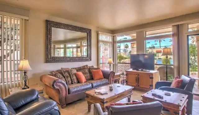 Beautiful Southwest Casita - Pool, Tennis/Pickleball Haven!