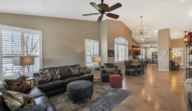 Beautifully Furnished Villa In Gated 55+ Country Club available June 1-Sept. 30