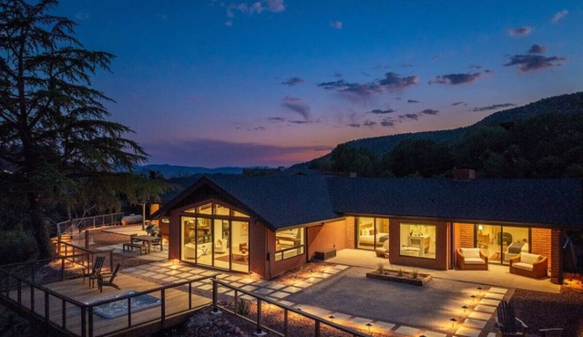 Best of Sedona Views, Cliffside Deck, Fitness/Yoga Room and More!