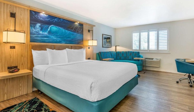 Best Western Plus Capitola By-the-Sea Inn & Suites