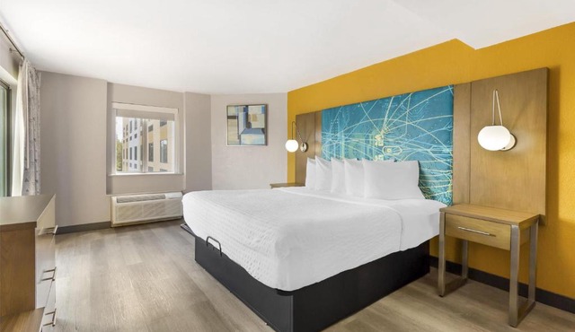 Best Western Plus Raleigh Crabtree Valley Hotel