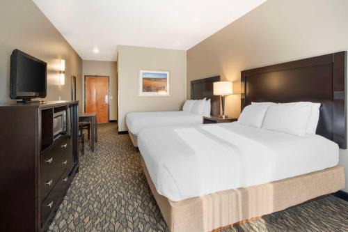Best Western Wheatland Inn